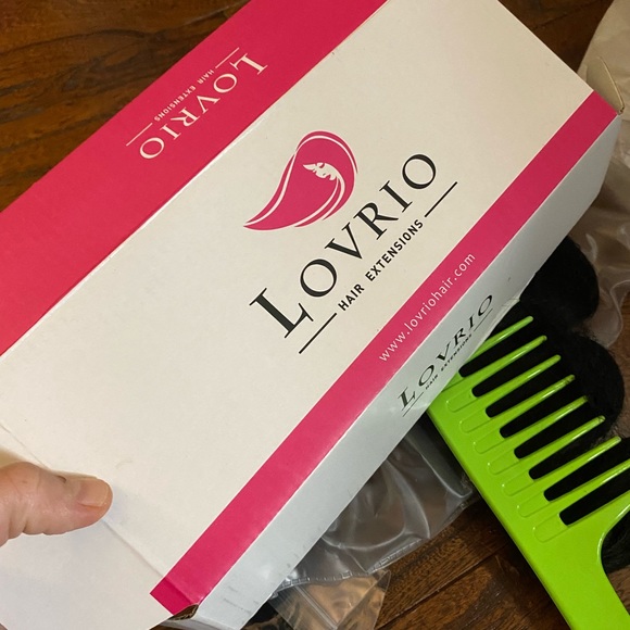 NIB lovrio 16” hair extensions w clips and comb - Picture 6 of 10